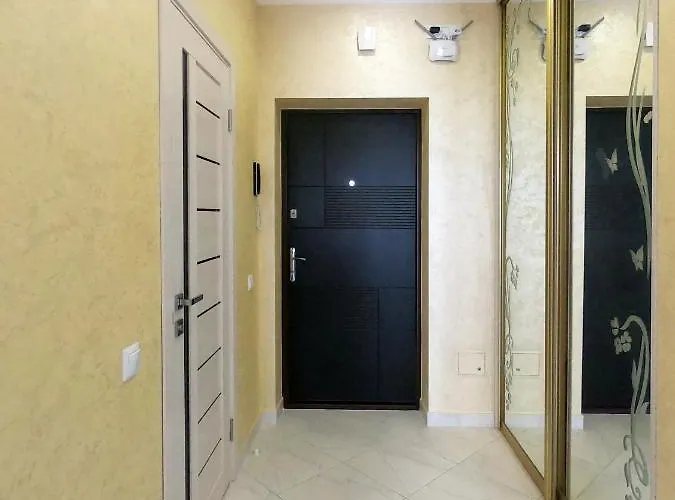 Elite In The Center Of * Львів